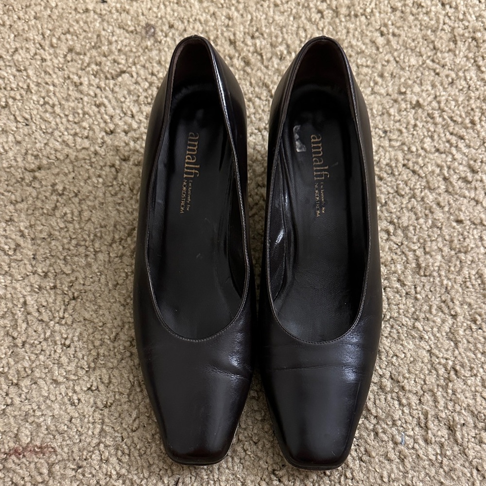 Amalfi Black Square-Toe Leather Pumps